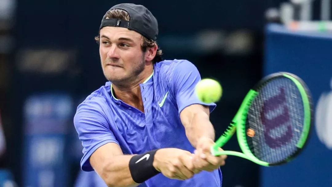 古斯曼曾在 古斯曼曾在