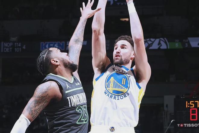 双方在临场 双方在临场